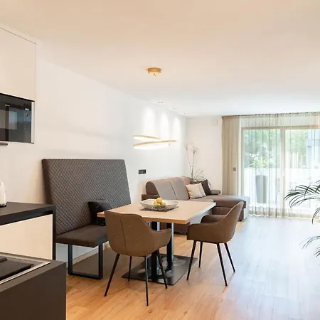 Apartment Living Neue: Modern In Brixen's Heart With Free Brixencard *