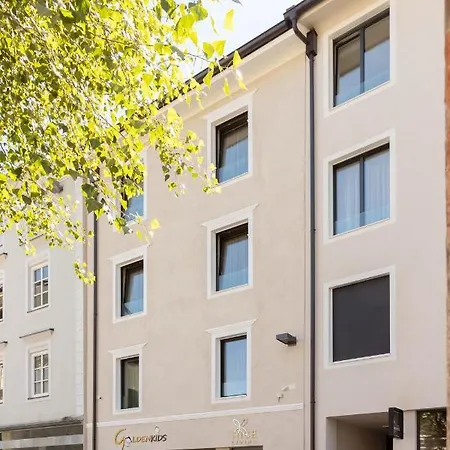 Apartment Living Neue: Modern In Brixen's Heart With Free Brixencard *