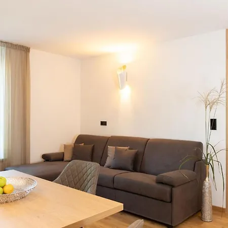 Living Neue: Modern In Brixen's Heart With Free Brixencard Apartment *