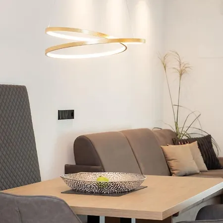 Apartment Living Neue: Modern In Brixen's Heart With Free Brixencard