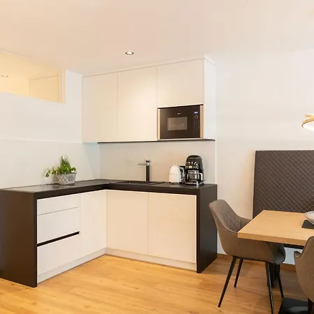 Apartment Living Neue: Modern In Brixen's Heart With Free Brixencard *