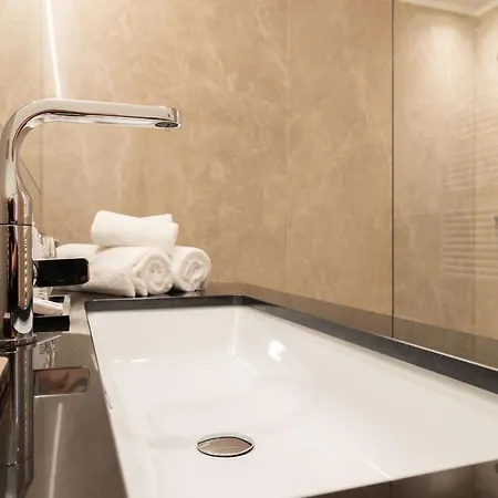 Living Neue: Modern In Brixen's Heart With Free Brixencard Bressanone