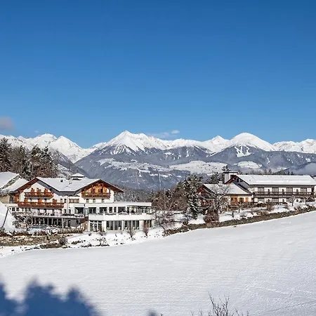 Hotel Torgglerhof 2*