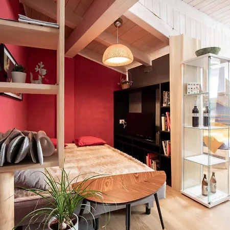 Apartment White Tower Of