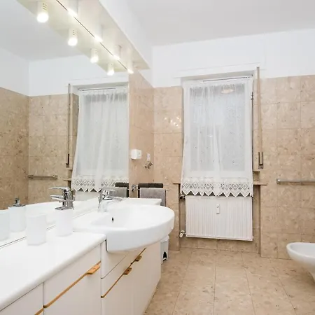 Casa Adriana *
