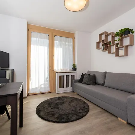 Nina • Parchi E Fiume Apartment Bressanone