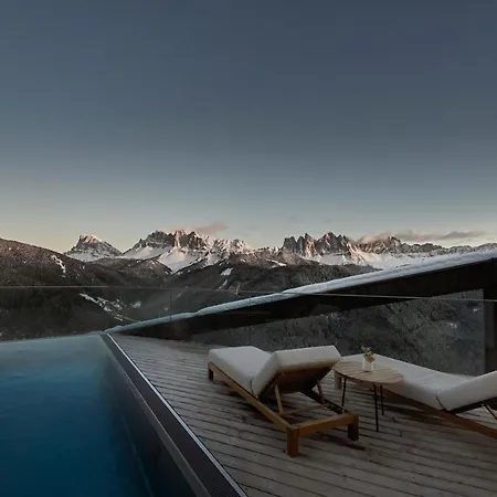 Forestis Dolomites 5*