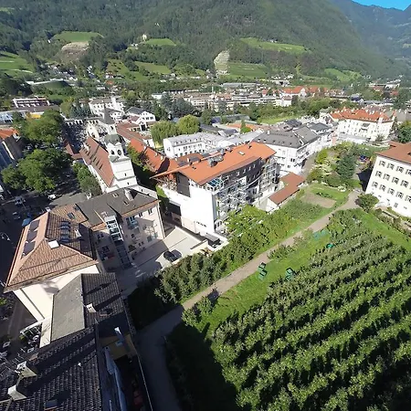 Krone Eat Drink Stay Hotel 4*