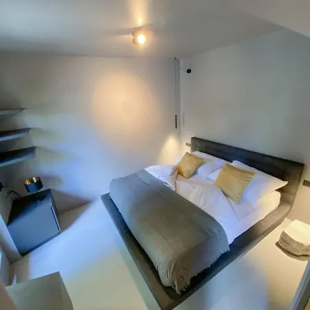 Stufels 7 Design With Card Apartment Bressanone