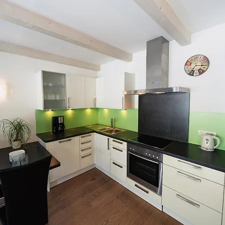 Floris Apartamento *