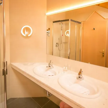 Goldenes Roessl 4*
