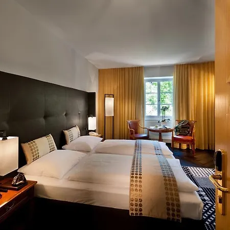 Hotel Adler Historic