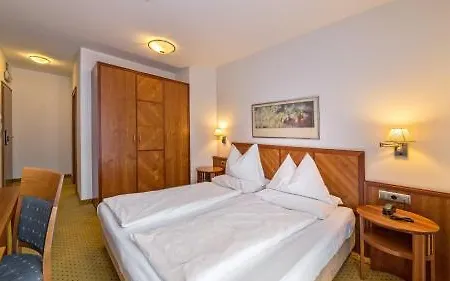 Millanderhof Hotel 3*
