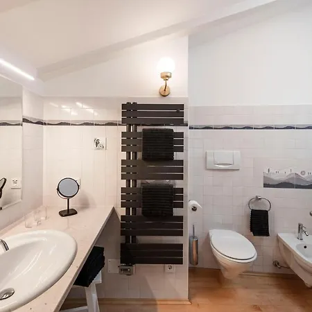 Maisonette Apartment *