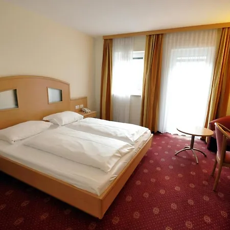 Cityhotel Tallero 3*