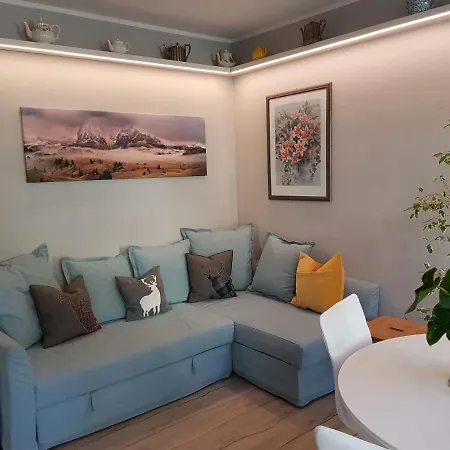 Apartment Downtown Hideout Pedestrian Zone Private Garden, Parking Card