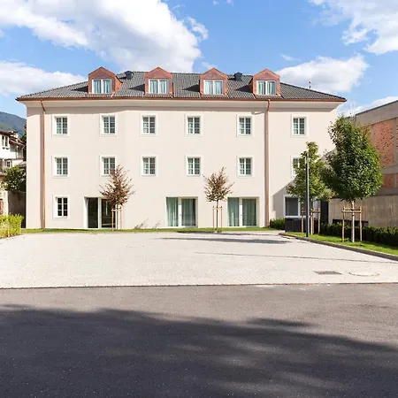 Cusanus Akademie - Accademia Cusanus Bed & Breakfast Bressanone