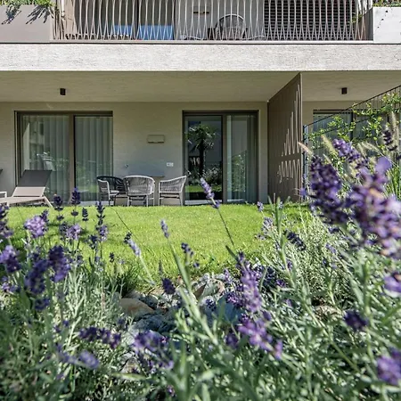 Amoret Aparthotel *