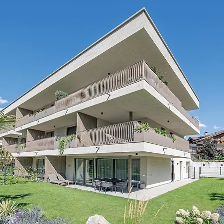 Amoret Aparthotel