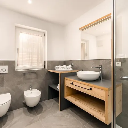 Stillehof - Auf Dem Bauernhof- Suedtirol Apartment Bressanone