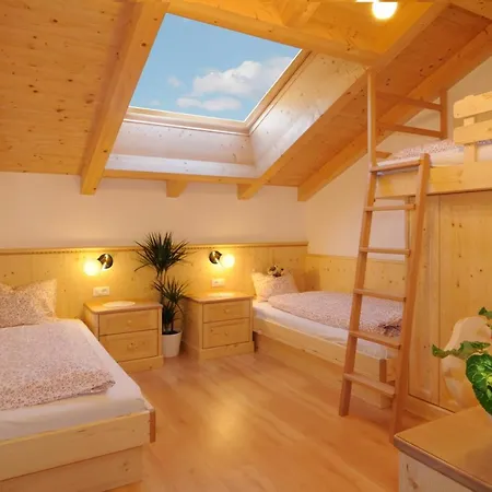 Apartment Linderhof Bressanone