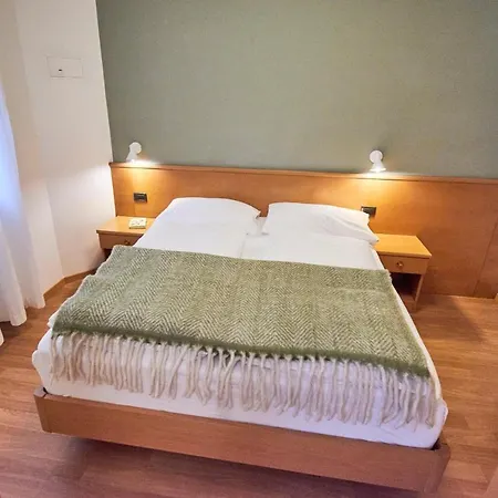 Isarcus Apartamento *
