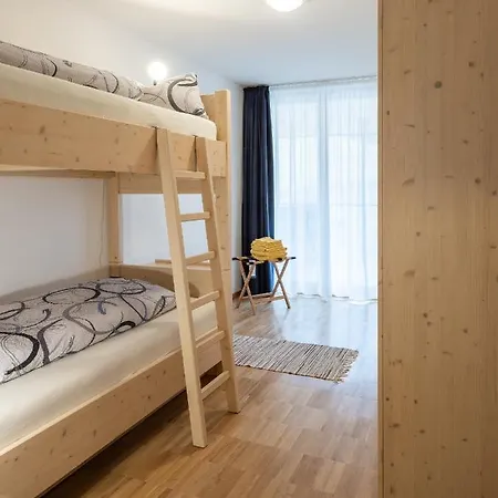 Vintlerhof Farm stay