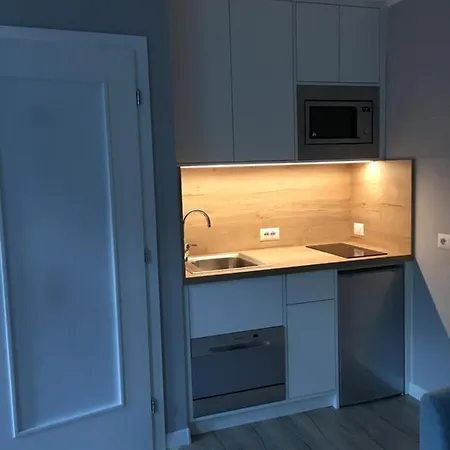 Downtown Hideout Pedestrian Zone Private Garden, Parking Card Apartment