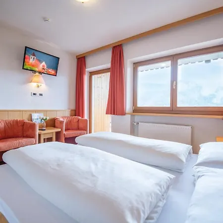 Mountain Alpenhof - Company Alpenhof Kg Sas Der Gasser Renate Bed & Breakfast *