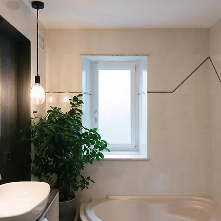 Cityview Apartment *
