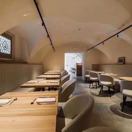 Adler Historic 4* Bressanone