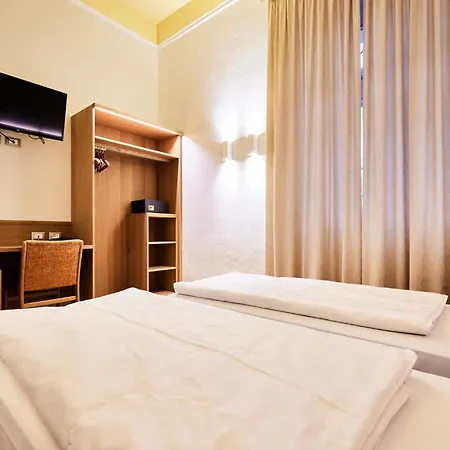 Jarolim Hotel