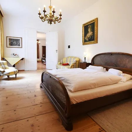 Castel Campan *