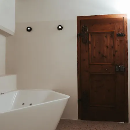 Hotel Arthotel Lasserhaus - Adults Only Bressanone