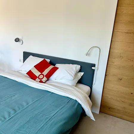 Cosy Modern Studio W Great Views