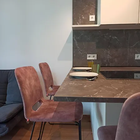 Nido Apartment