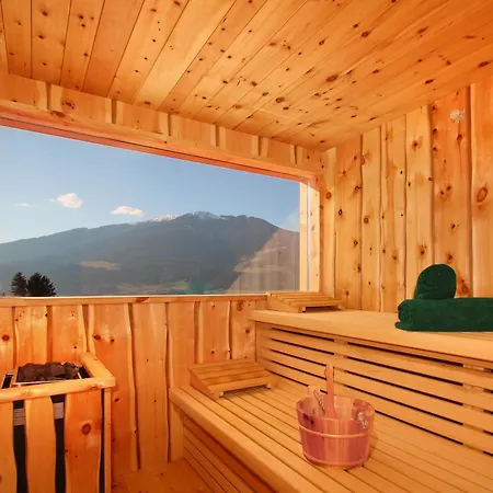 Apartment Froetscherhof, Urlaub Auf Dem Bio-bauernhof In Brixen, Appartments Bressanone
