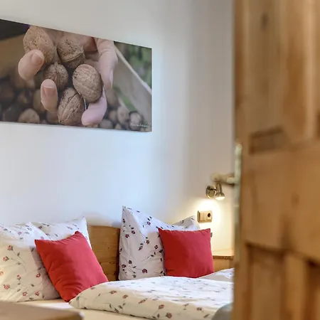 Froetscherhof, Urlaub Auf Dem Bio-bauernhof In Brixen, Appartments * Bressanone