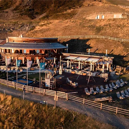 Rossalm Holiday home *