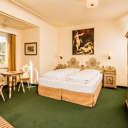 Hotel Traube 3*