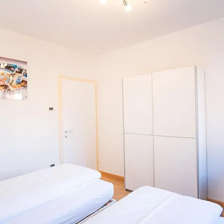 Apartment A&a