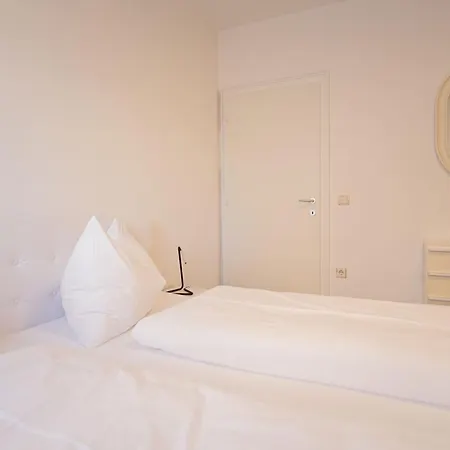 Apartment A&a