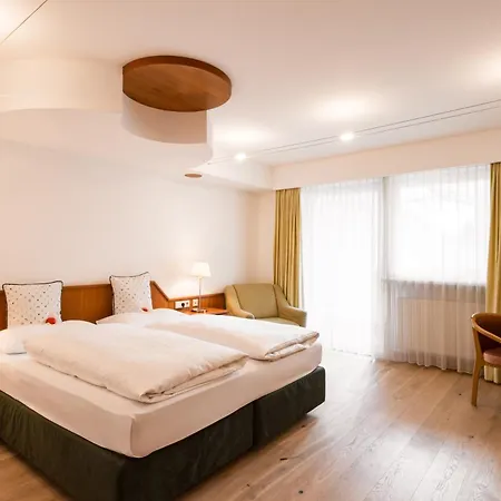 Krone Eat Drink Stay Hotel 4*