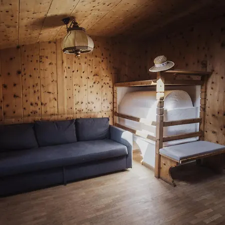 Toellhof Stube Apartment Bressanone