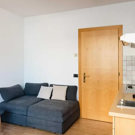 Isarcus Apartamento