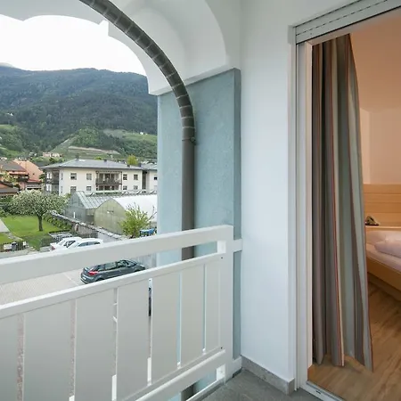 Hotel Goldenes Roessl 4*