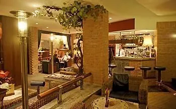 Hotel Krone - Eat, Drink, 4*