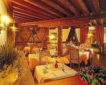 Hotel Temlhof 3*