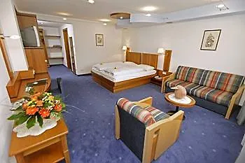 Krone - Eat, Drink, Hotel