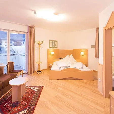 Goldenes Roessl-adults Only